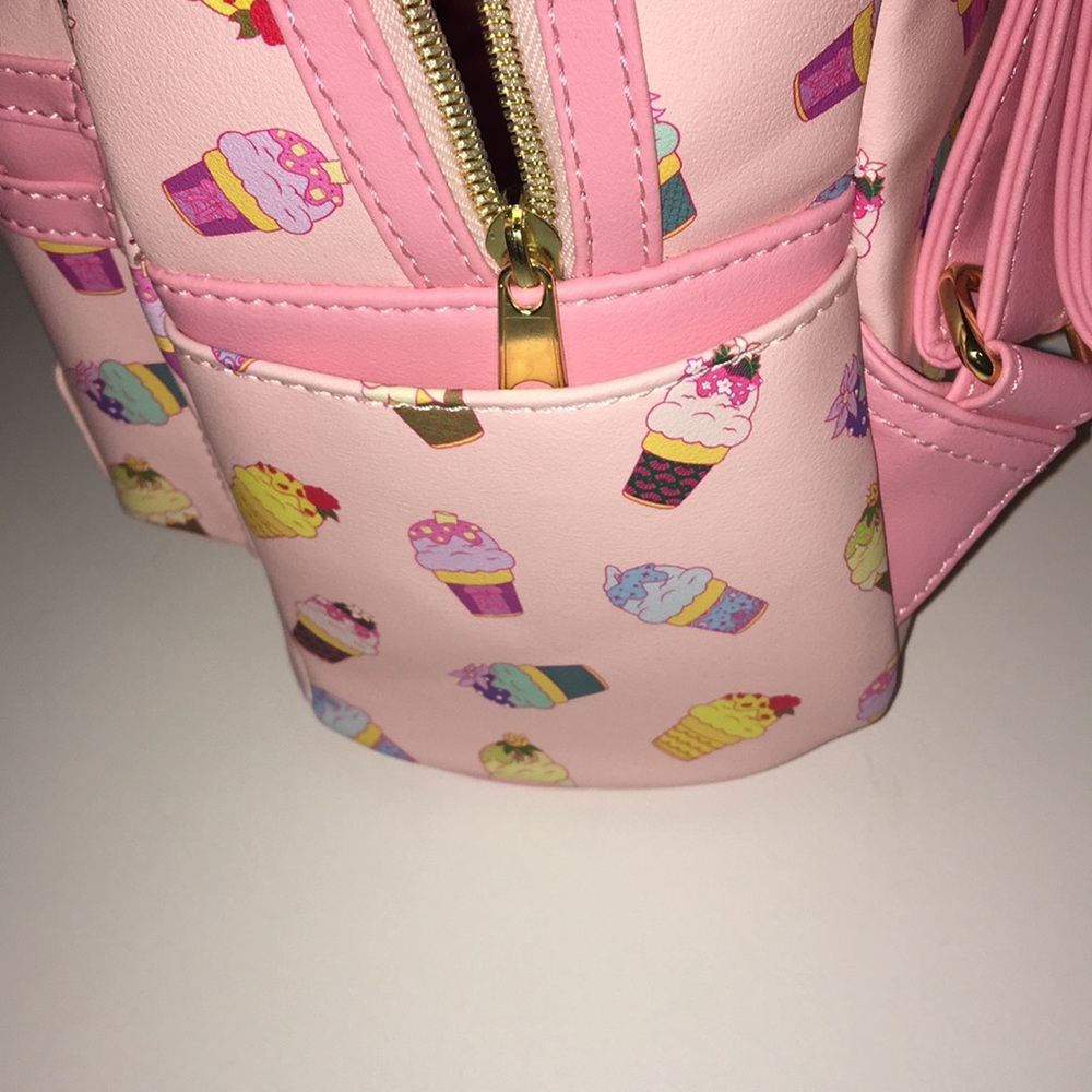 HP🎊🎊Disney Princess Ice Cream Backpack Lanyard card holder crossbody bag - Picture 8 of 11